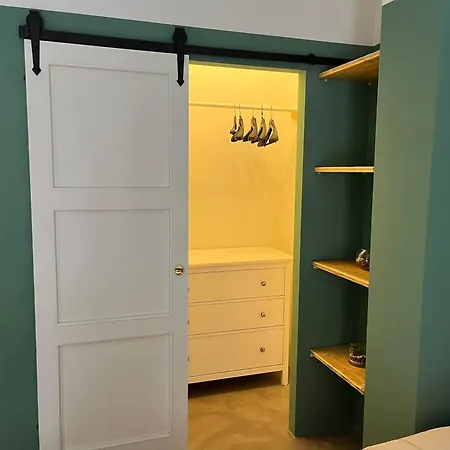 Toto House