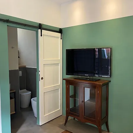 Toto House *