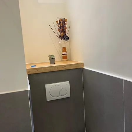 Toto House